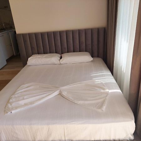 Sole Inn Vlorë Buitenkant foto