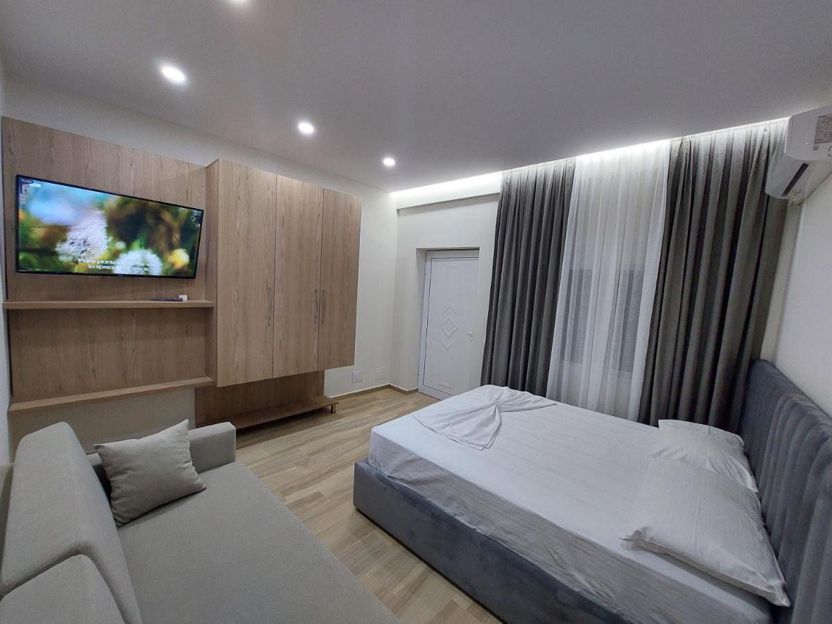 Sole Inn Vlorë Buitenkant foto