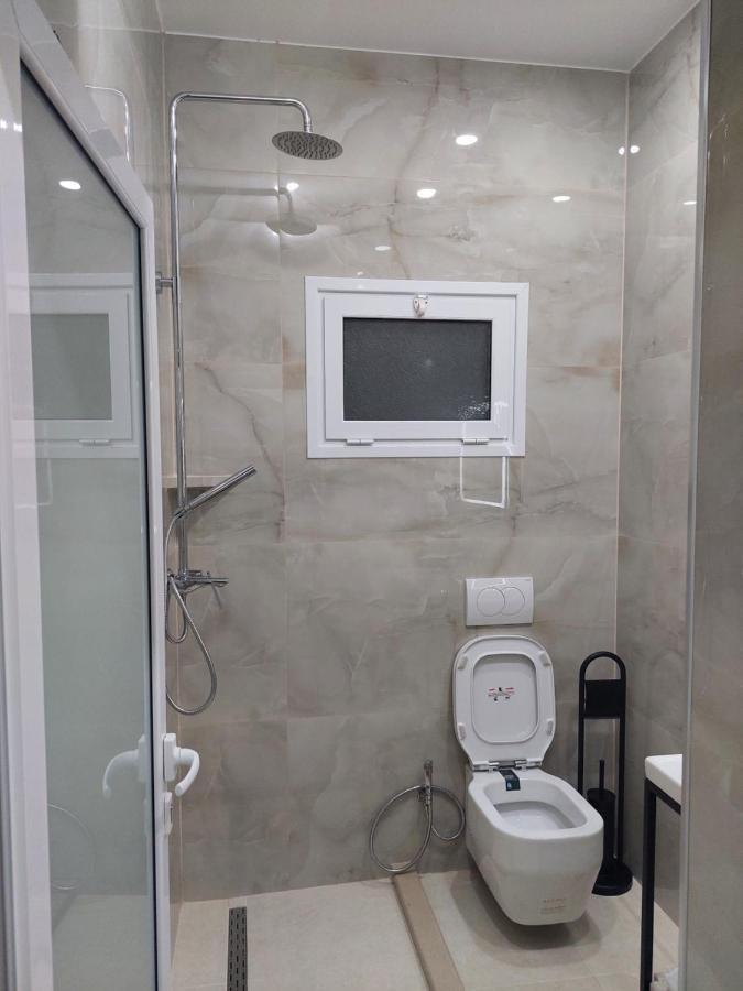 Sole Inn Vlorë Buitenkant foto