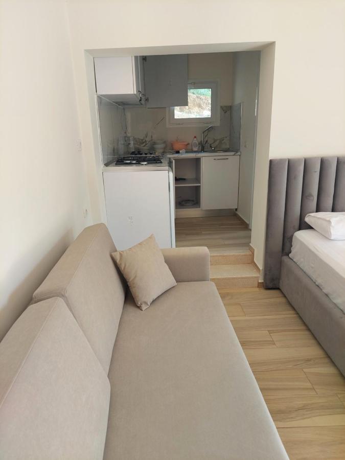 Sole Inn Vlorë Buitenkant foto