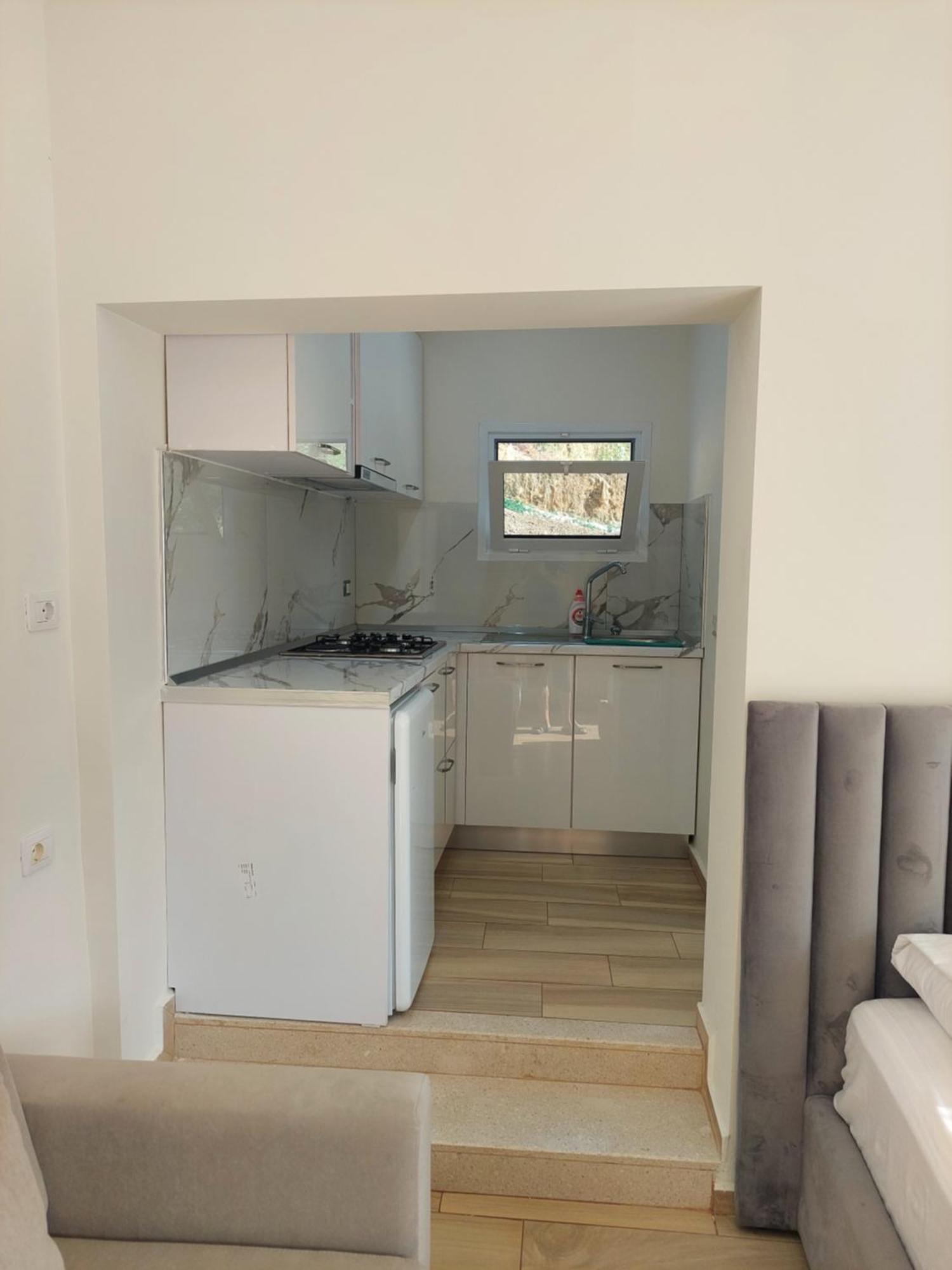 Sole Inn Vlorë Buitenkant foto