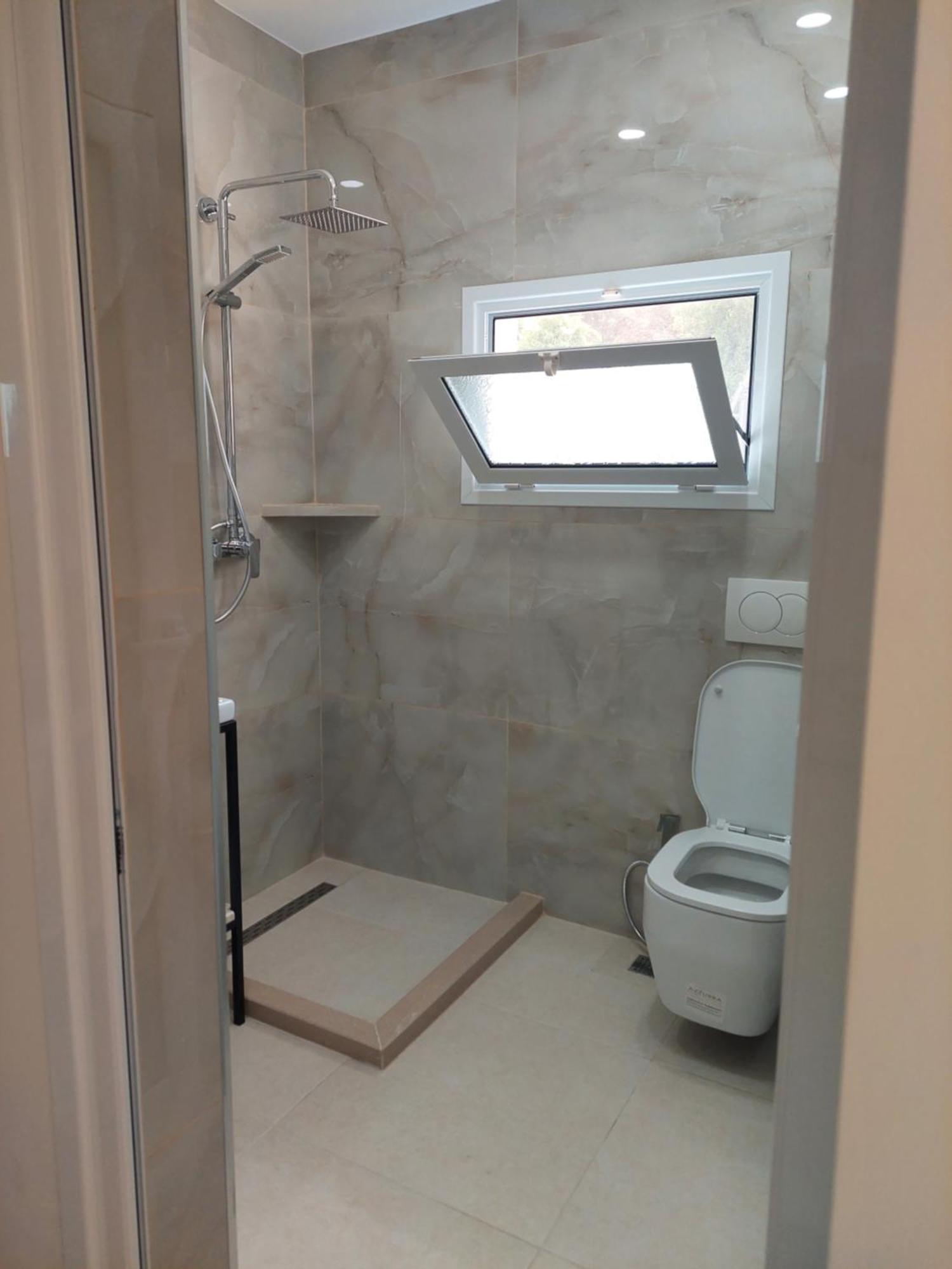 Sole Inn Vlorë Buitenkant foto
